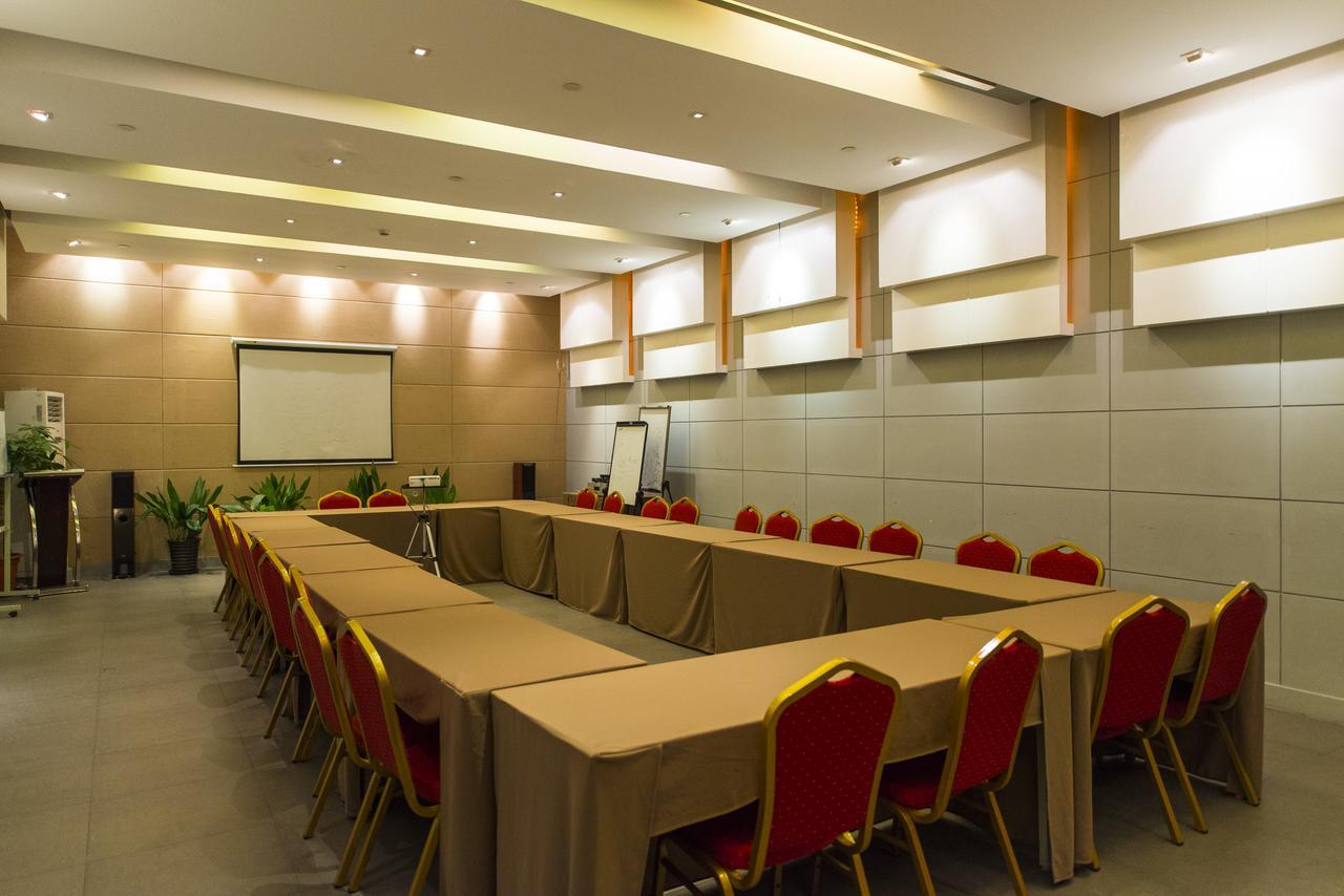 Jinjiang Inn Select Jiaxing Wanda Plaza Екстер'єр фото